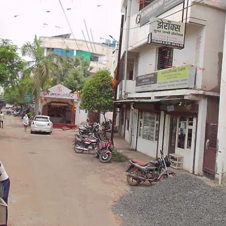 Hotel Mayur Restaurant Chandrapur Zewnętrze zdjęcie