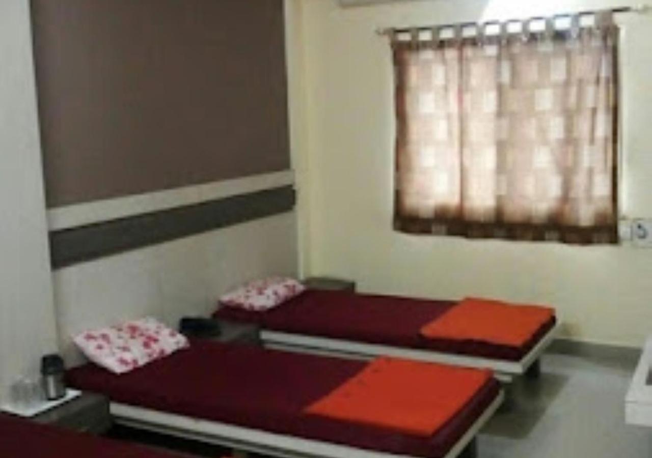 Hotel Mayur Restaurant Chandrapur Zewnętrze zdjęcie