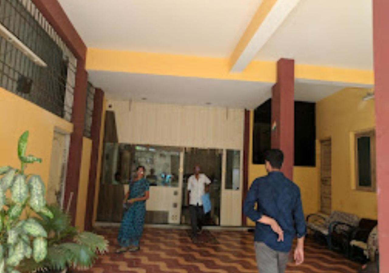 Hotel Mayur Restaurant Chandrapur Zewnętrze zdjęcie